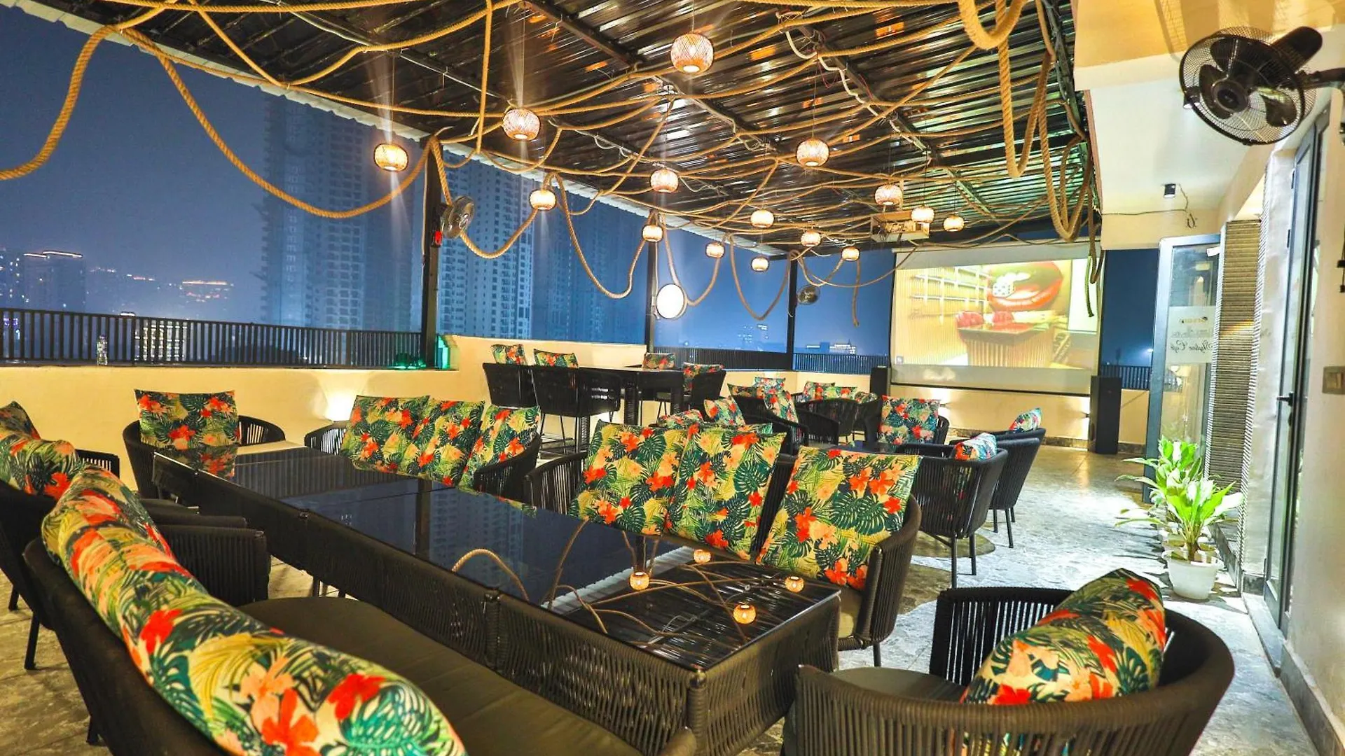 Orsom Stays Sassy Sector 53 Gurgaon Hotel
