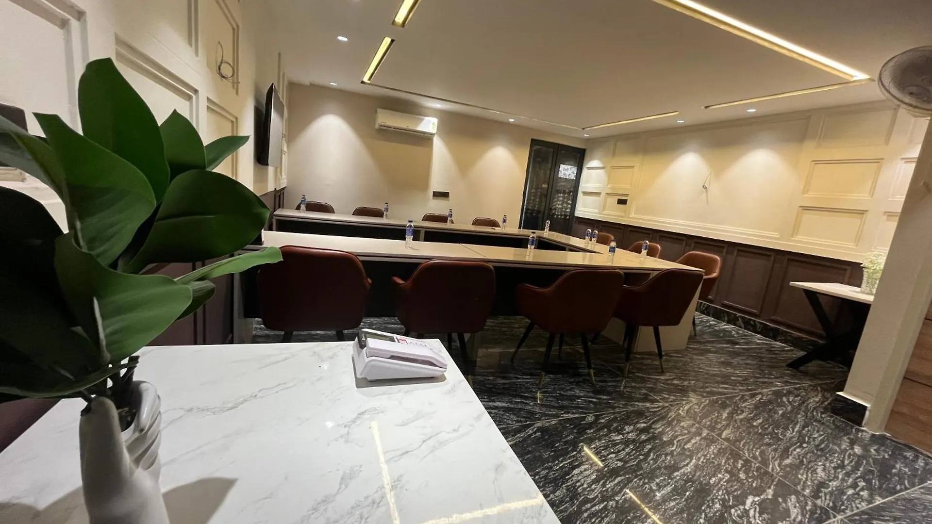 Orsom Stays Sassy Sector 53 Gurgaon Hotel